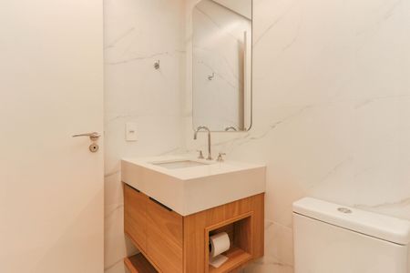 Apartamento à venda com 65m², 2 quartos e 1 vaga Apartamento à venda com 65m², 2 quartos e 1 vagaBanheiro