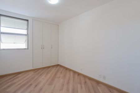 Apartamento à venda com 83m², 3 quartos e 1 vagaQuarto 2