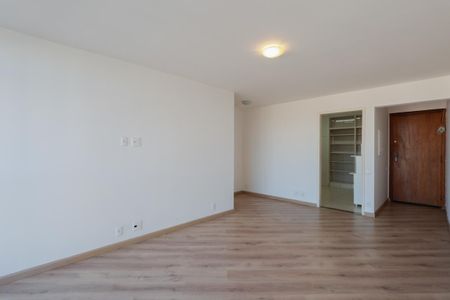 Apartamento à venda com 83m², 3 quartos e 1 vagaSala