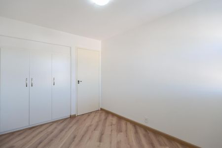 Apartamento à venda com 83m², 3 quartos e 1 vagaQuarto 2