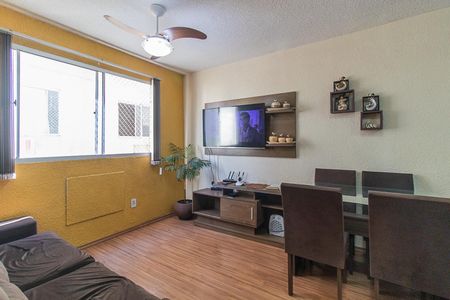 Sala de apartamento à venda com 2 quartos, 40m² em Cavalhada, Porto Alegre