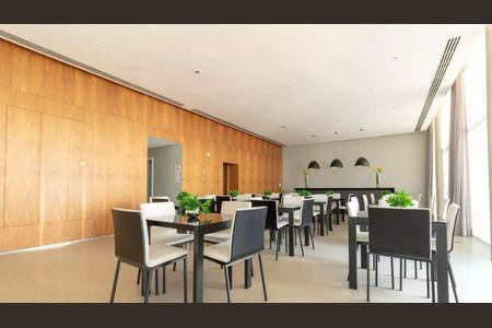 Apartamento para alugar com 65m², 2 quartos e 1 vaga Apartamento para alugar com 65m², 2 quartos e 1 vagaÁrea comum - Salão de Festas 2