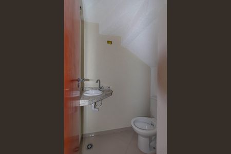 Casa de condomínio para alugar com 112m², 2 quartos e 2 vagasLavabo