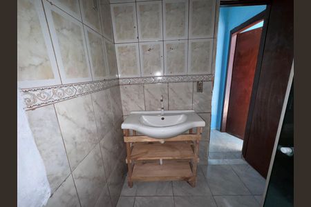 Casa para alugar com 60m², 2 quartos e sem vagaBanheiro