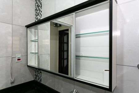 Casa à venda com 149m², 3 quartos e 3 vagas Casa à venda com 149m², 3 quartos e 3 vagasBanheiro da Suíte