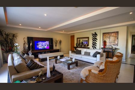 Apartamento à venda com 340m², 4 quartos e 3 vagasSala