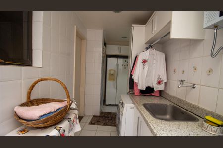 Apartamento à venda com 340m², 4 quartos e 3 vagasCozinha e Área de Serviço