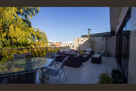 Apartamento à venda com 340m², 4 quartos e 3 vagasVaranda da Sala