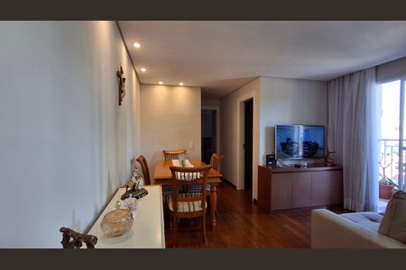 Apartamento à venda com 62m², 2 quartos e 1 vagaSala