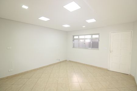 Casa à venda com 0m², 2 quartos e 2 vagasCozinha