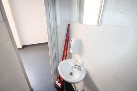 Casa à venda com 0m², 2 quartos e 2 vagasLavabo