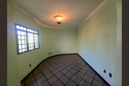 Casa à venda com 4 quartos, 249m² em Parque Alto Taquaral, Campinas