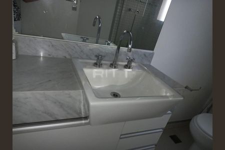 Apartamento à venda com 2 quartos, 74m² em Cambuí, Campinas