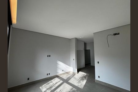 Casa à venda com 3 quartos, 399m² em Jardim Nova Europa, Campinas
