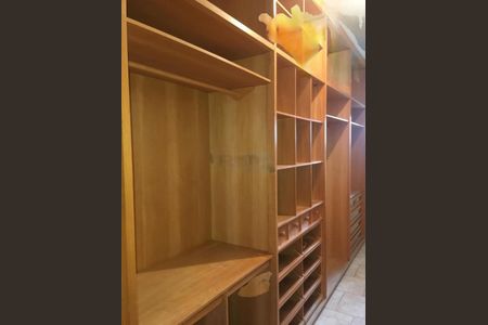 Casa à venda com 4 quartos, 312m² em Jardim Nova Europa, Campinas