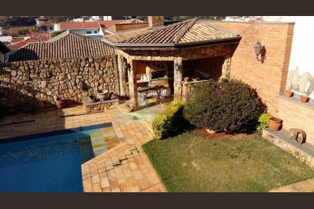 Casa à venda com 330m², 3 quartos e 2 vagas