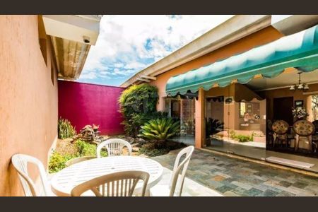 Casa à venda com 5 quartos, 550m² em Parque Taquaral, Campinas