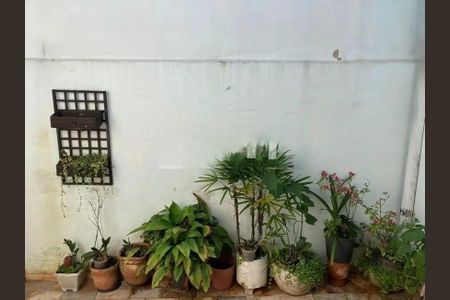 Casa à venda com 220m², 4 quartos e 2 vagas