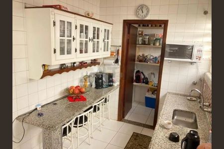 Casa à venda com 220m², 4 quartos e 2 vagas