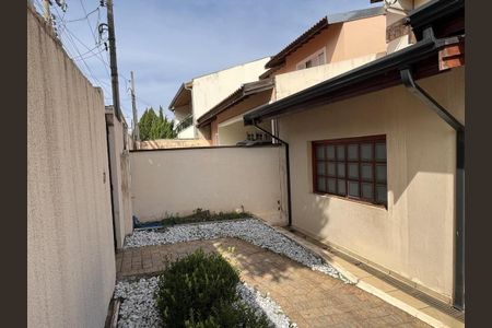 Casa à venda com 220m², 3 quartos e sem vaga