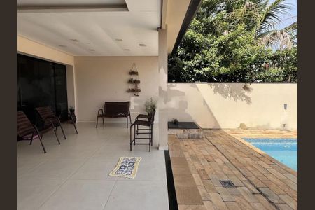 Casa à venda com 220m², 3 quartos e sem vaga