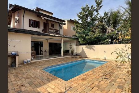 Casa à venda com 220m², 3 quartos e sem vaga