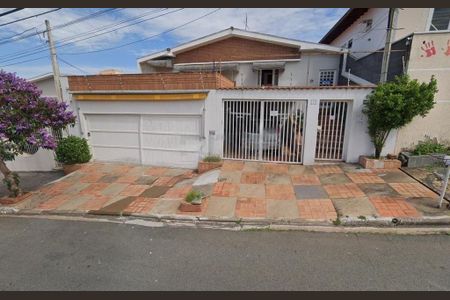 Casa à venda com 3 quartos, 240m² em Vila Nogueira, Campinas