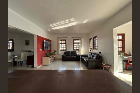 Casa à venda com 3 quartos, 250m² em Vila Manoel Ferreira, Campinas