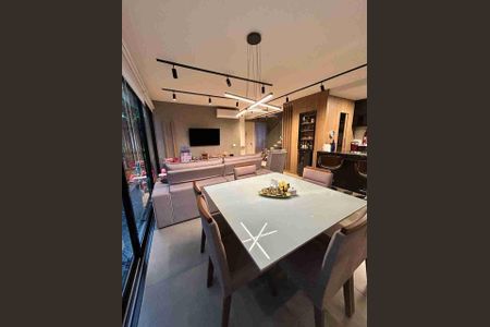 Casa à venda com 3 quartos, 210m² em Parque Taquaral, Campinas