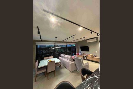 Casa à venda com 3 quartos, 210m² em Parque Taquaral, Campinas