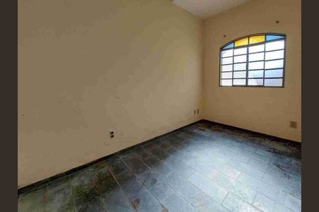 Casa à venda com 208m², 3 quartos e 2 vagas