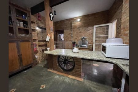 Casa à venda com 172m², 5 quartos e 3 vagas