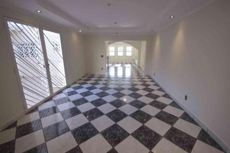 Casa à venda com 4 quartos, 312m² em Jardim Nova Europa, Campinas