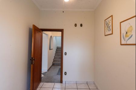 Casa à venda com 312m², 4 quartos e 4 vagasEscritório