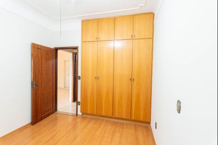 Casa à venda com 312m², 4 quartos e 4 vagasQuarto 1