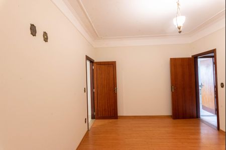 Casa à venda com 312m², 4 quartos e 4 vagasSuíte