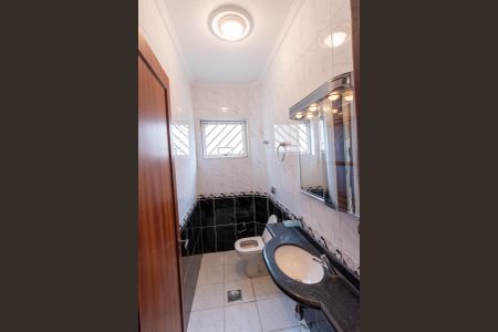 Casa à venda com 312m², 4 quartos e 4 vagasLavabo