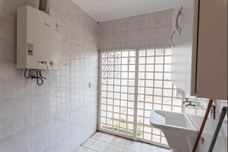 Casa à venda com 312m², 4 quartos e 4 vagasLavanderia