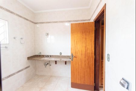 Casa à venda com 312m², 4 quartos e 4 vagasBanheiro da Suíte