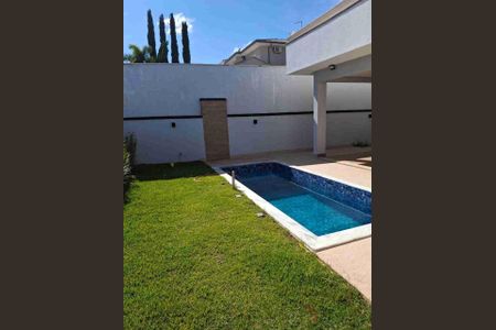 Casa à venda com 185m², 3 quartos e 4 vagas