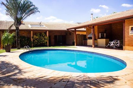 Casa à venda com 488m², 4 quartos e 6 vagas