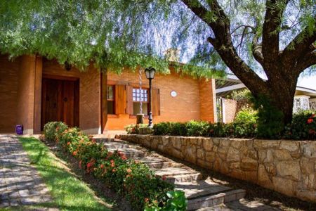 Casa à venda com 488m², 4 quartos e 6 vagas