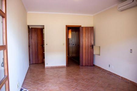 Casa à venda com 488m², 4 quartos e 6 vagas