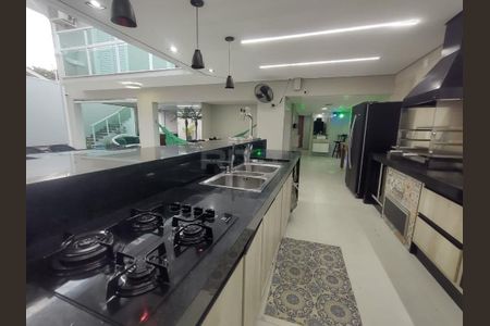 Casa à venda com 177m², 3 quartos e 2 vagas