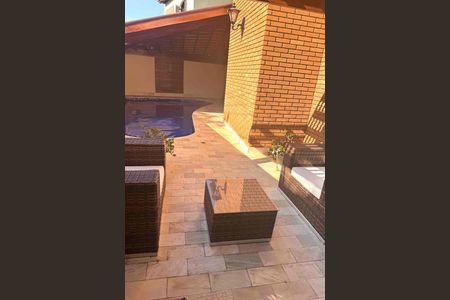 Casa à venda com 366m², 4 quartos e 4 vagas