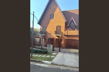 Casa à venda com 366m², 4 quartos e 4 vagas