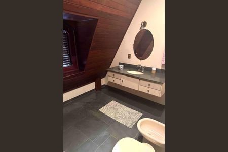 Casa à venda com 366m², 4 quartos e 4 vagas