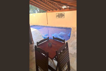 Casa à venda com 4 quartos, 366m² em Vila Nova Sao Jose, Campinas