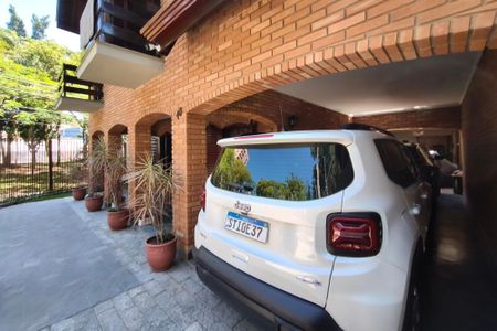 Casa à venda com 366m², 4 quartos e 4 vagasQuintal - Garagem