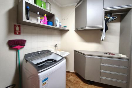 Casa à venda com 366m², 4 quartos e 4 vagasÁrea de Serviço